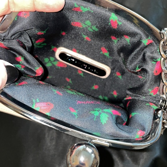 Betsey Johnson Pale Pink Hearts Purse - Picture 5 of 7